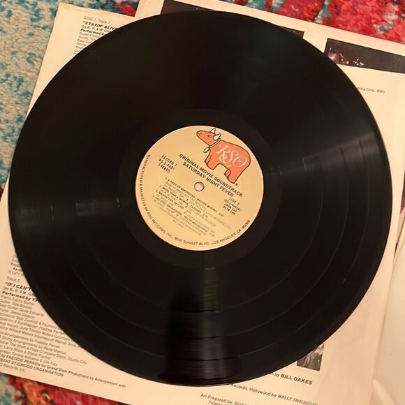 SATURDAY NIGHT FEVER - THE ORIGINAL MOVIE SOUND TRACK - VINYL LP RECORD - 1977 - Picture 11 of 13